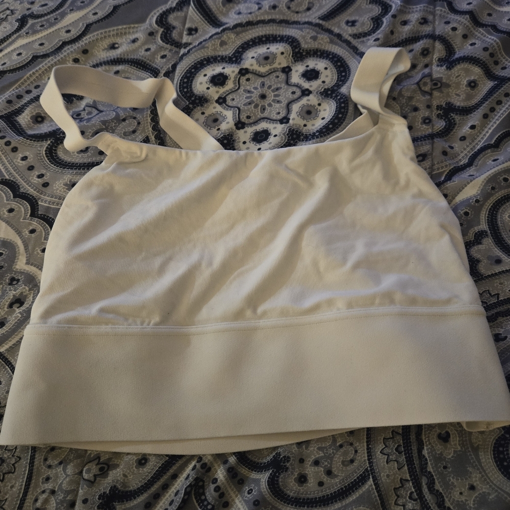 Athleta top size m